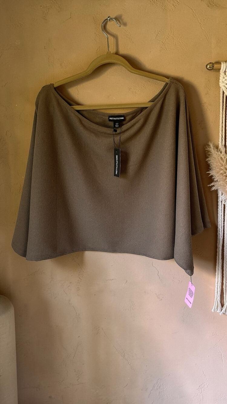 PrettyLittleThing Taupe Heavy Brushed Rib Cape Sleeve Top Size 6 NWT